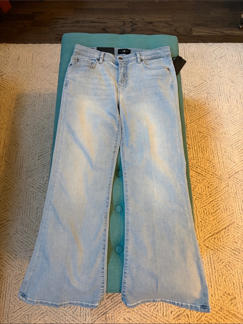 7 for all Mankind size 29 Light Wash Flare Jeans-NEW